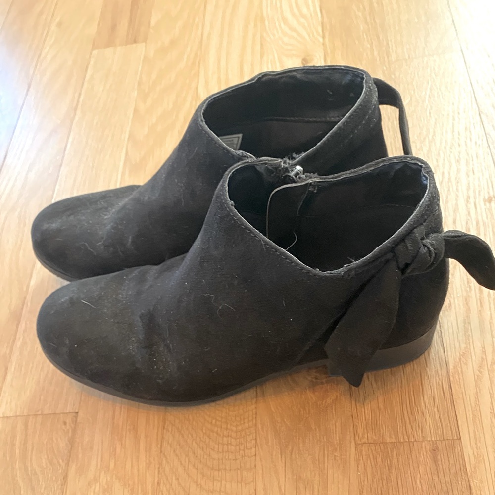 Nine West Black Ankles Boots size 5